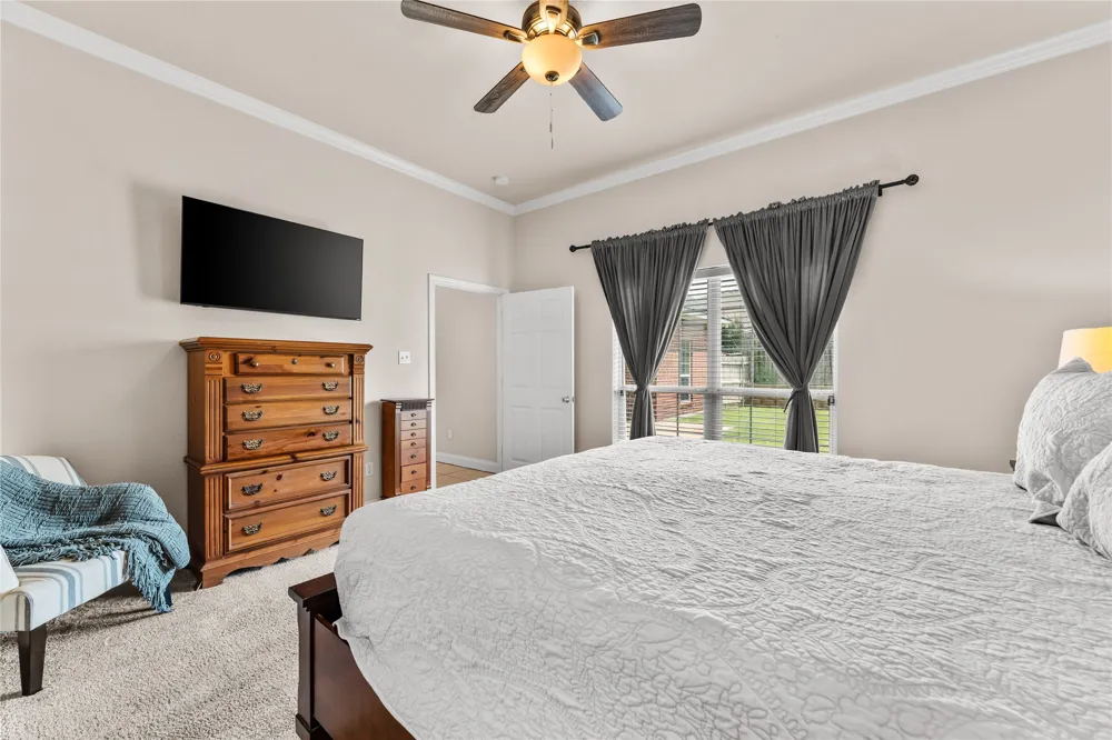 429 W Wall Street Hewitt, TX 76643