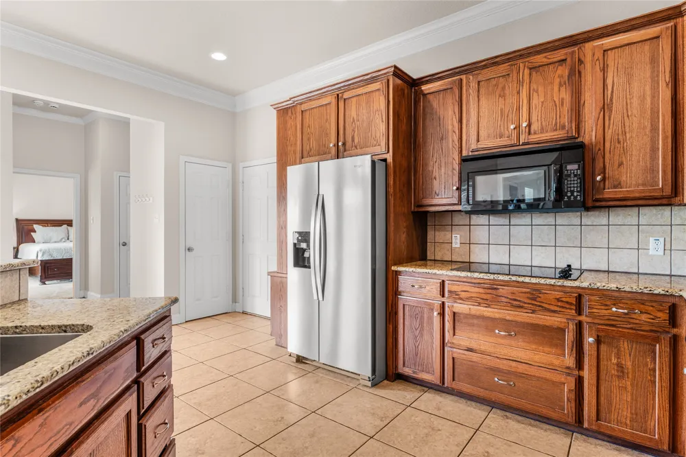429 W Wall Street Hewitt, TX 76643