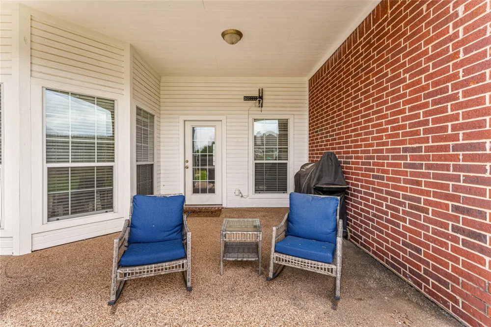 429 W Wall Street Hewitt, TX 76643