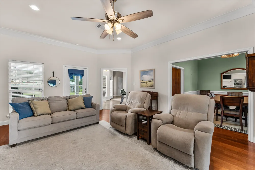 429 W Wall Street Hewitt, TX 76643