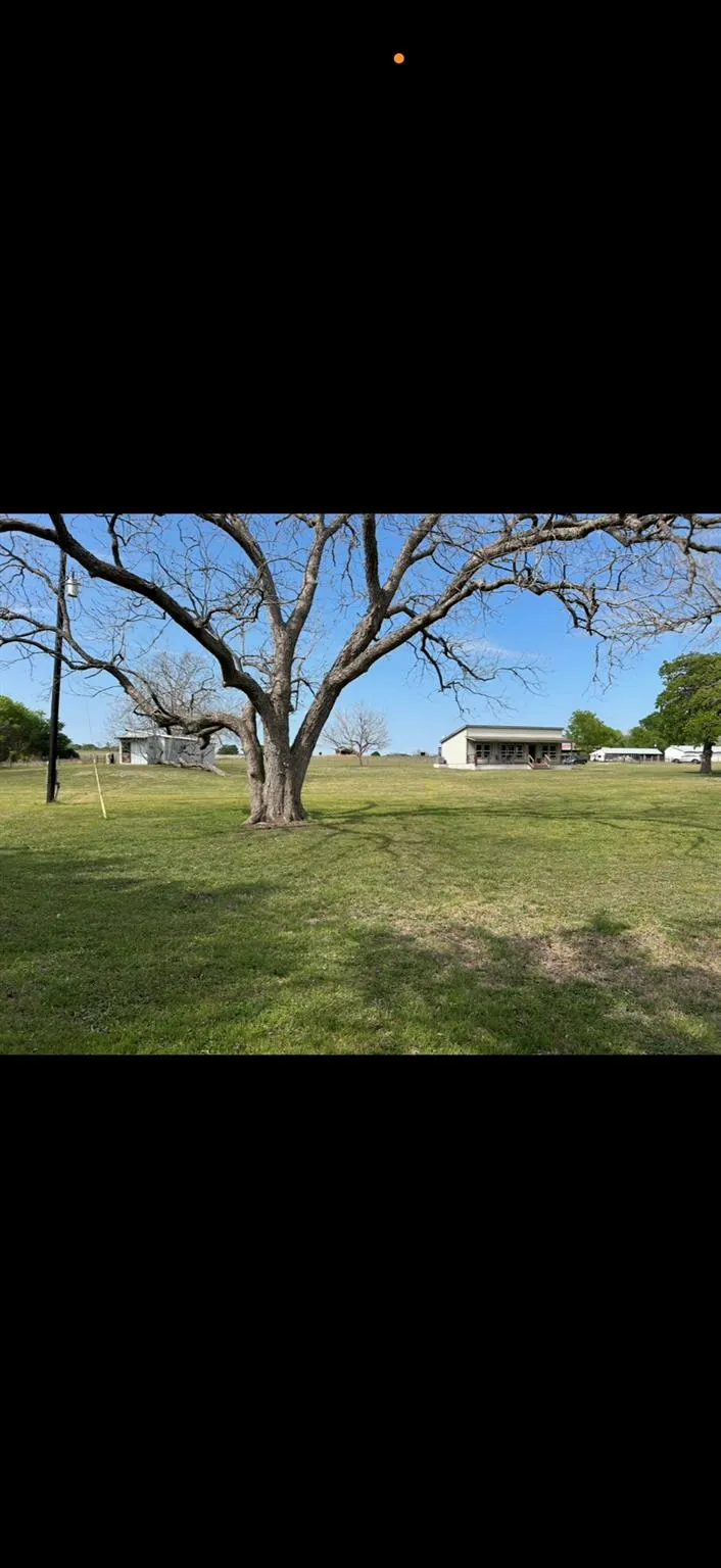 1200 Choctaw Brenham, TX 77833