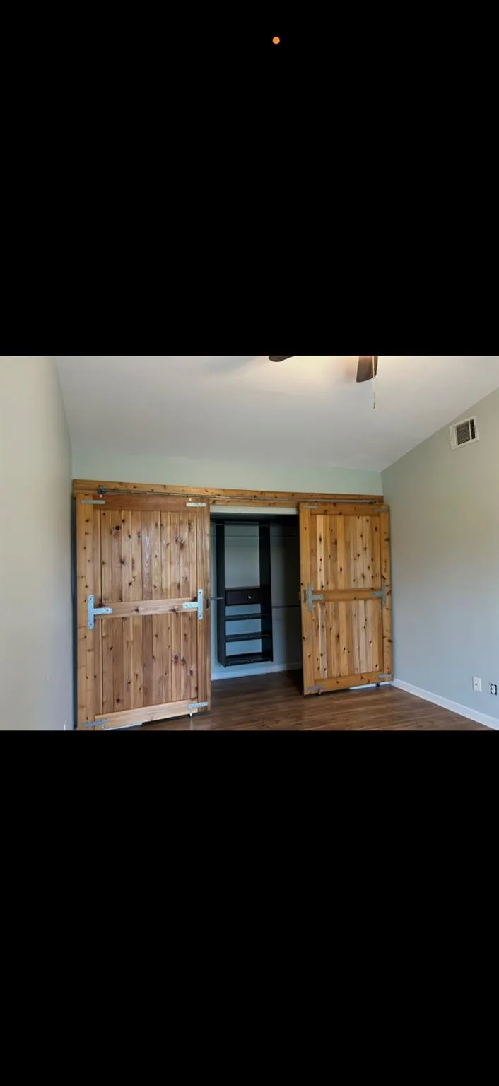 1200 Choctaw Brenham, TX 77833