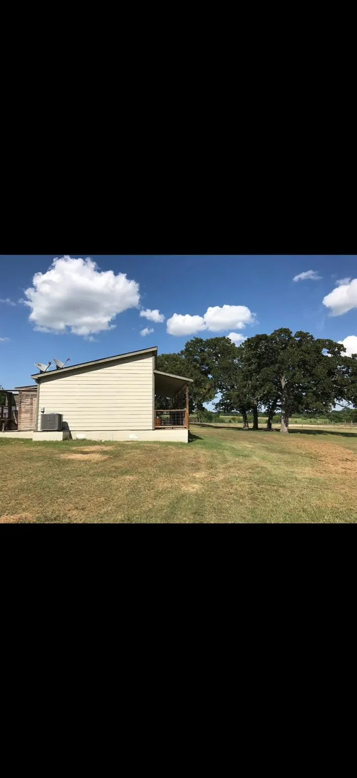 1200 Choctaw Brenham, TX 77833