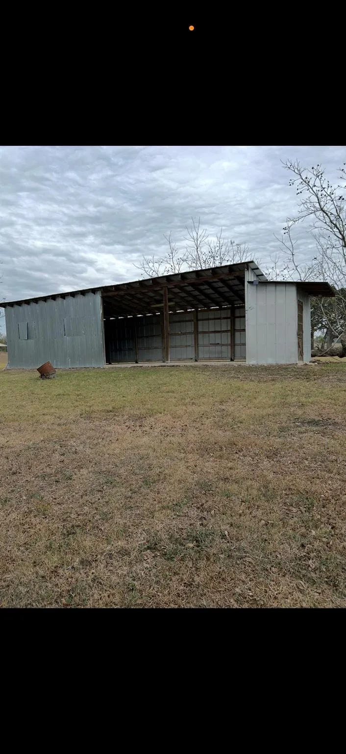 1200 Choctaw Brenham, TX 77833