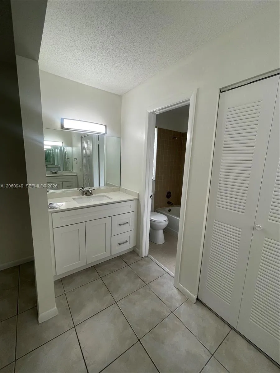 12370 SW 52nd Place Cooper City, FL 33330