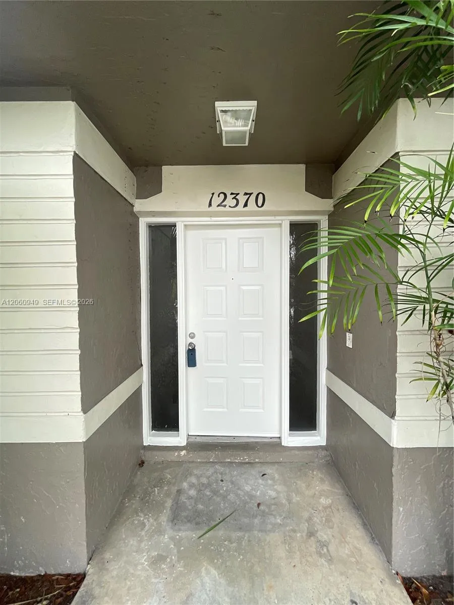 12370 SW 52nd Place Cooper City, FL 33330