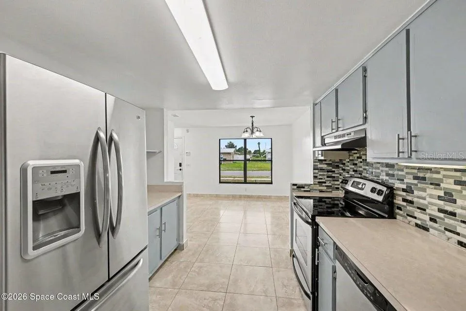 2292 LAKEVIEW DRIVE Melbourne, FL 32935