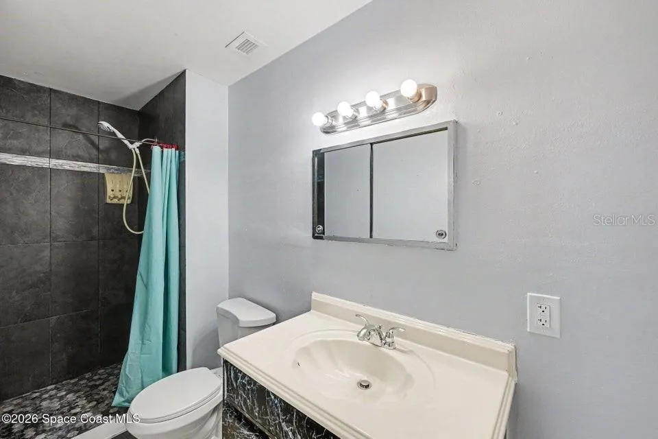 2292 LAKEVIEW DRIVE Melbourne, FL 32935
