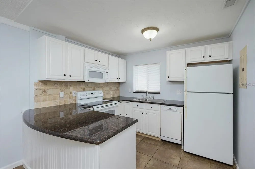 2608 HIDDEN LAKE DRIVE #C Sarasota, FL 34237