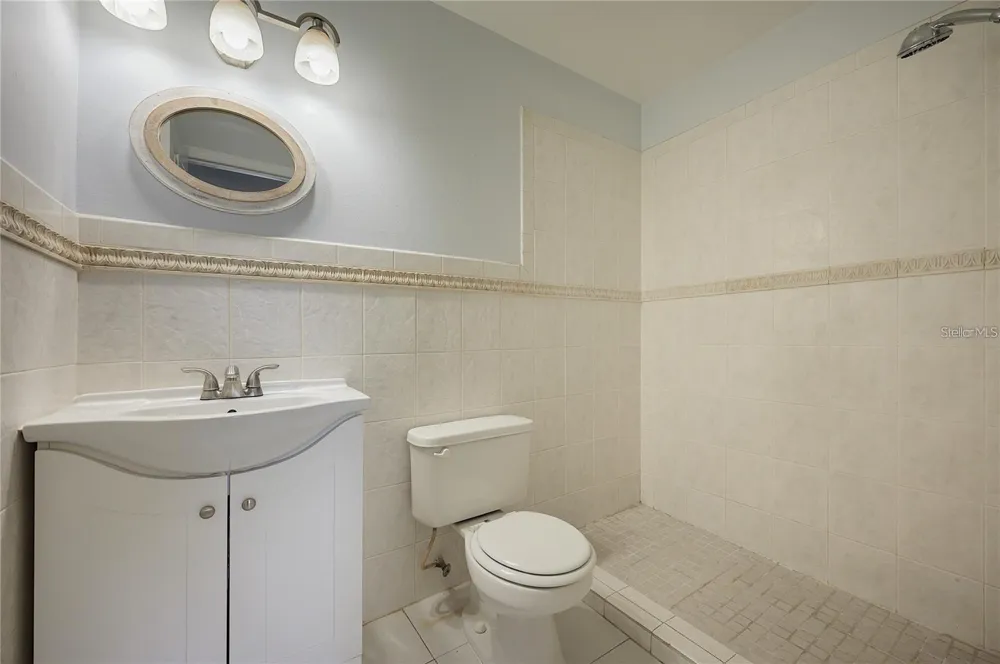 2608 HIDDEN LAKE DRIVE #C Sarasota, FL 34237