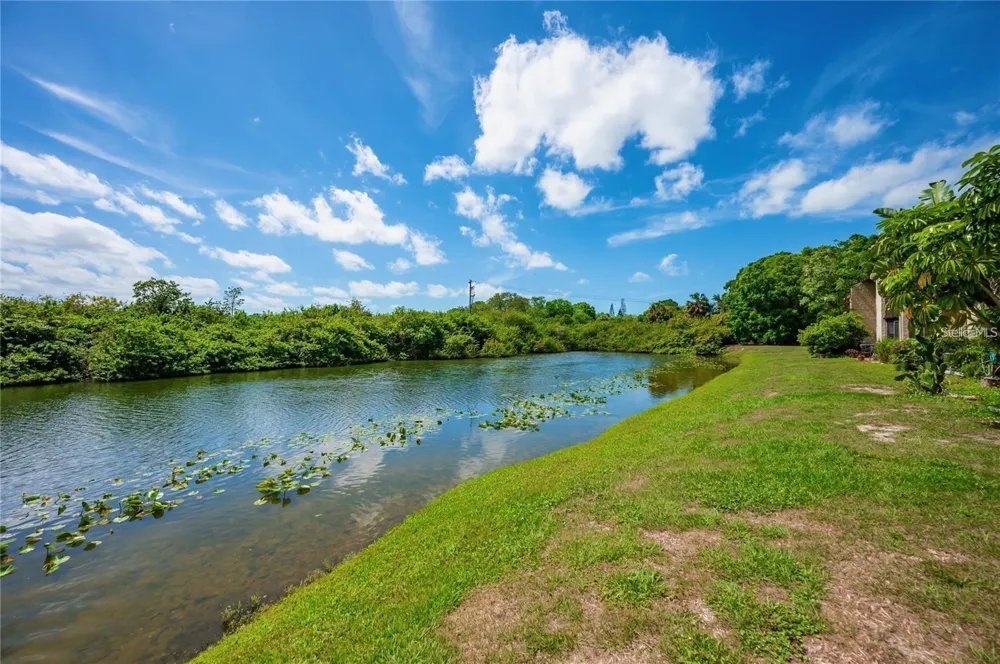 2608 HIDDEN LAKE DRIVE #C Sarasota, FL 34237