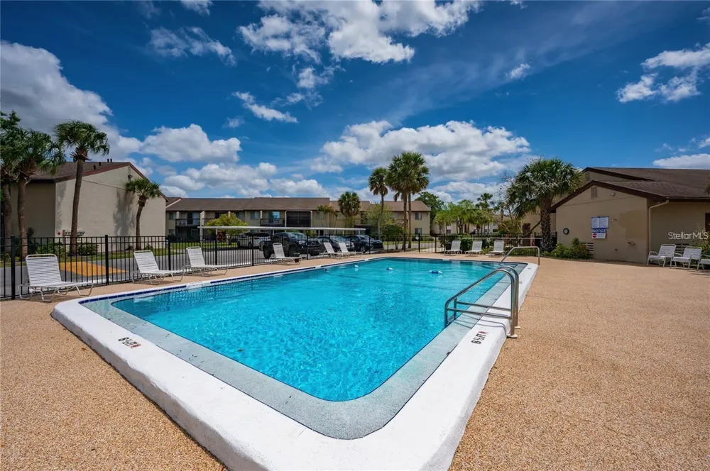 2608 HIDDEN LAKE DRIVE #C Sarasota, FL 34237