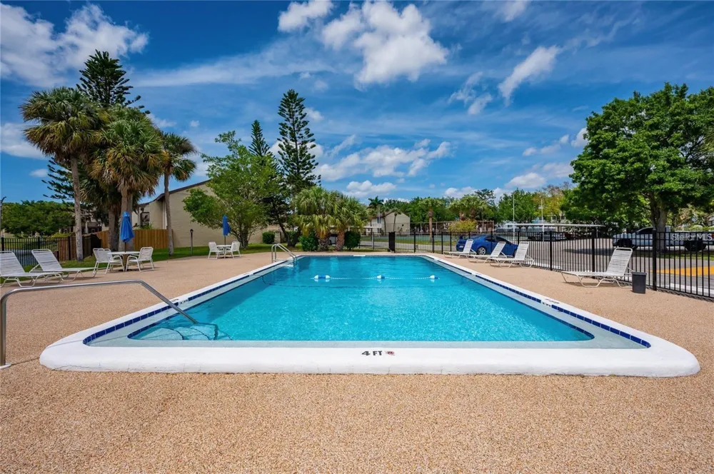 2608 HIDDEN LAKE DRIVE #C Sarasota, FL 34237