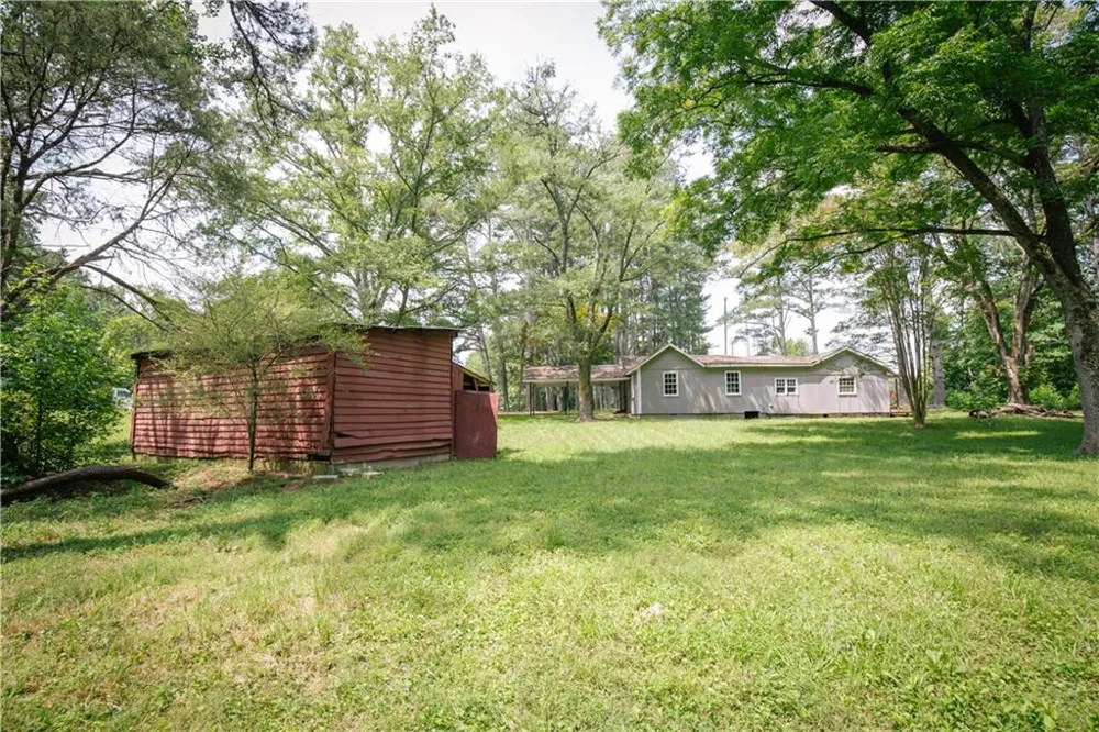 3515 Dawson Forest Road E Dawsonville, GA 30534