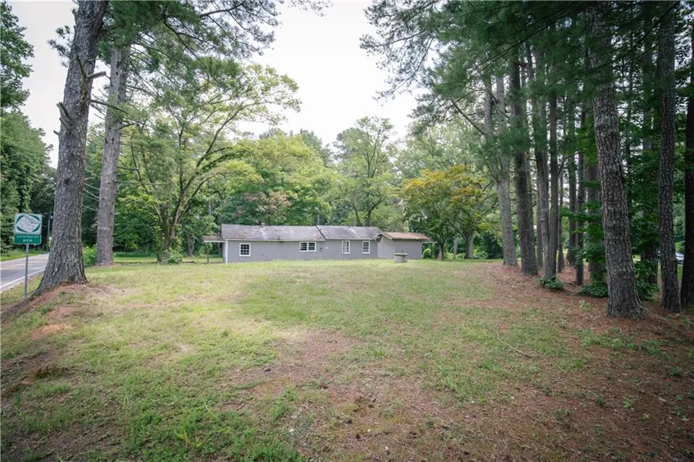 3515 Dawson Forest Road E Dawsonville, GA 30534