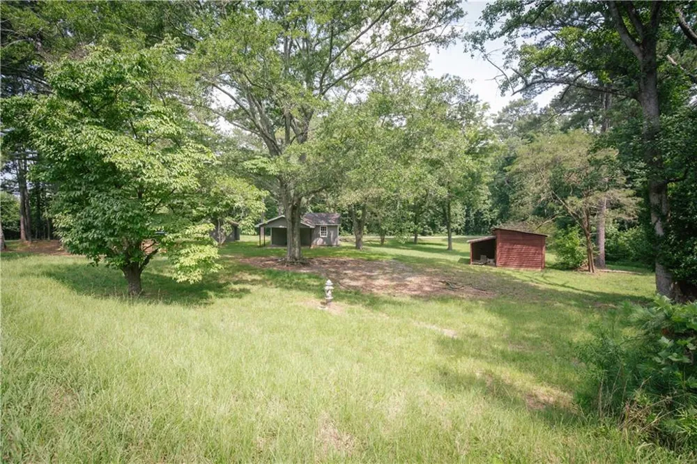 3515 Dawson Forest Road E Dawsonville, GA 30534