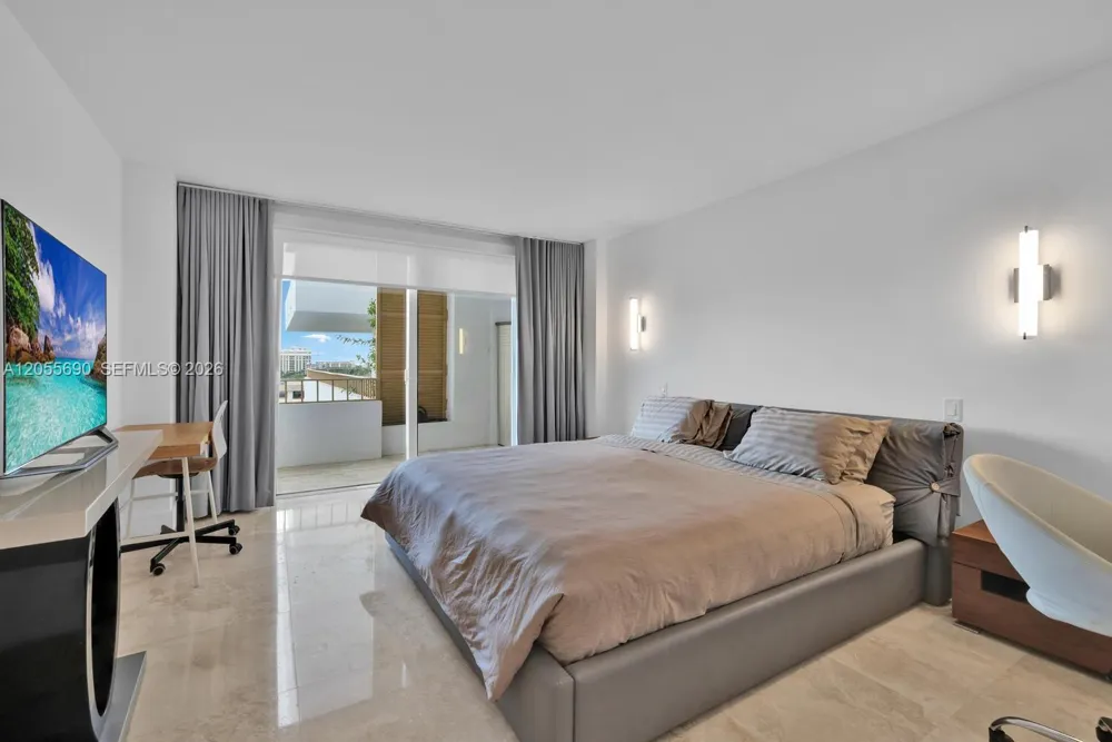 155 Ocean Lane Dr #1111 Key Biscayne, FL 33149