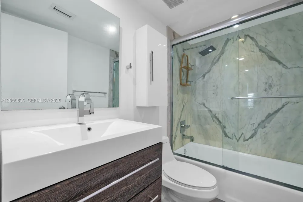 155 Ocean Lane Dr #1111 Key Biscayne, FL 33149