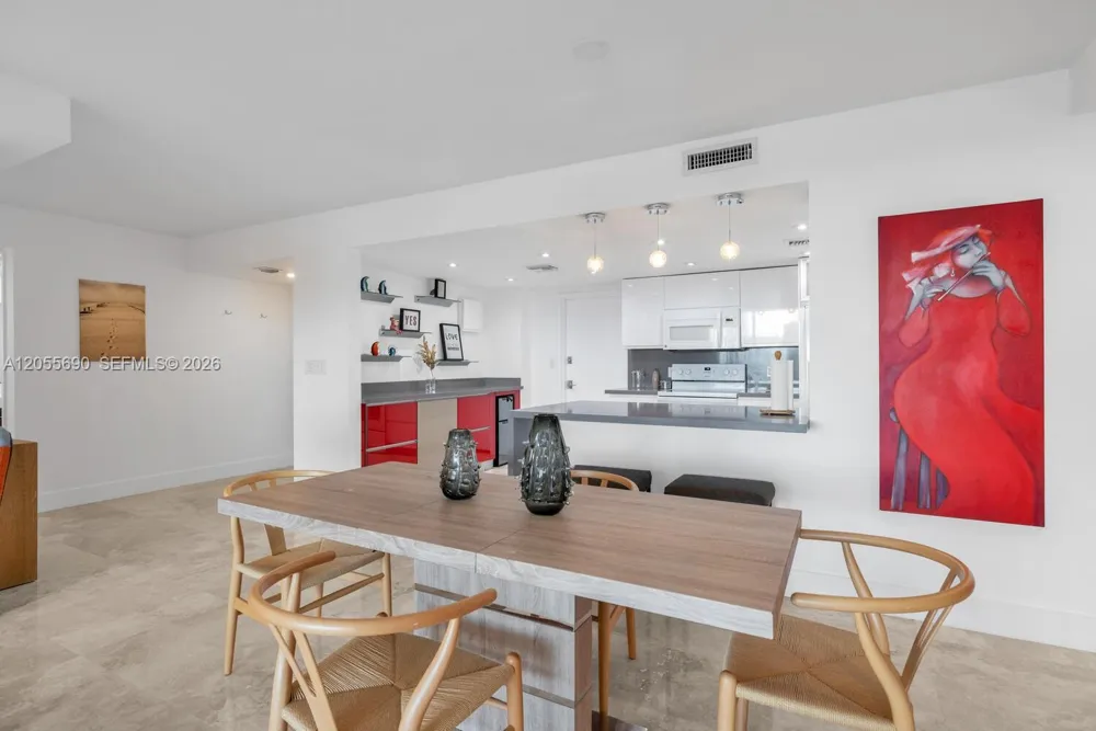 155 Ocean Lane Dr #1111 Key Biscayne, FL 33149