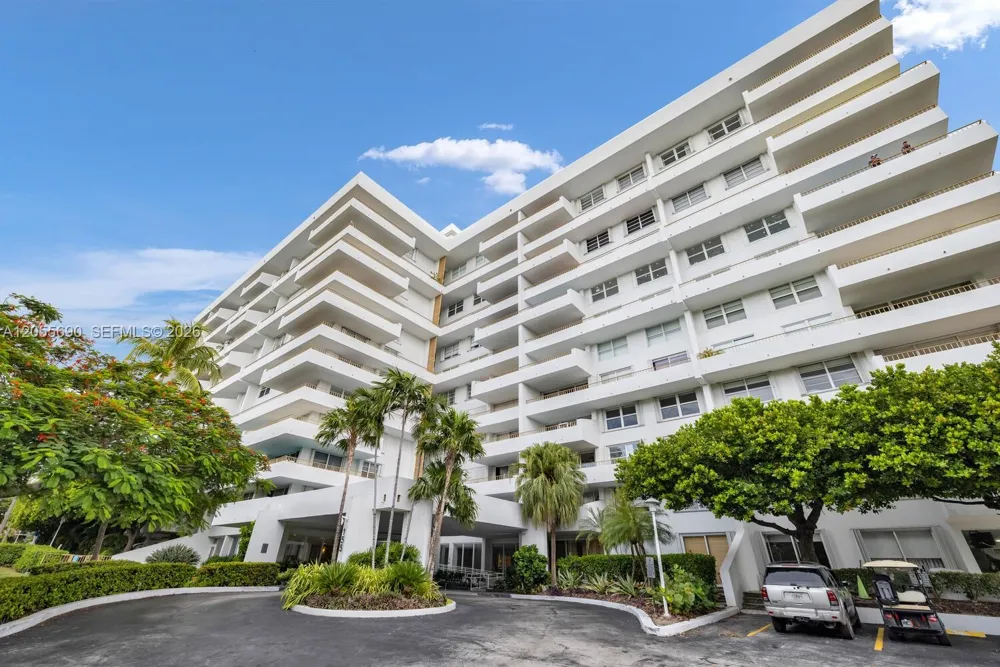 155 Ocean Lane Dr #1111 Key Biscayne, FL 33149