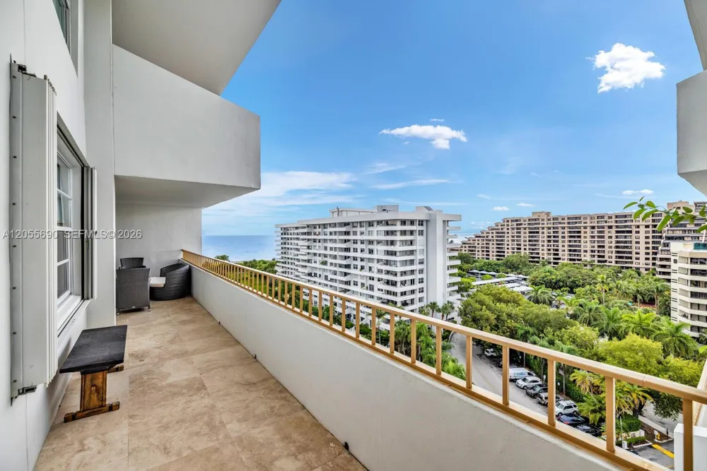 155 Ocean Lane Dr #1111 Key Biscayne, FL 33149