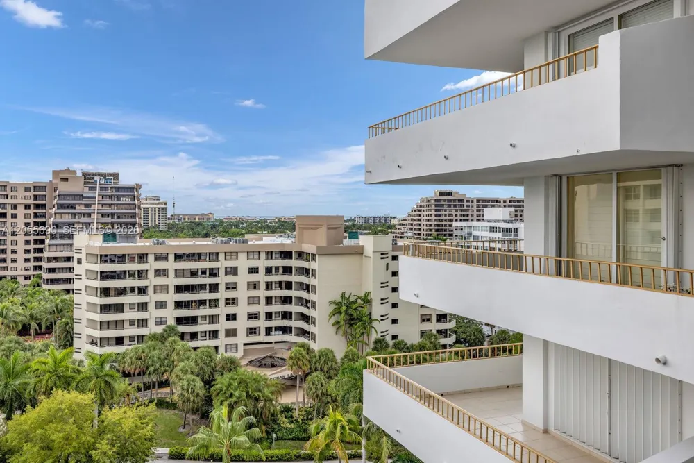 155 Ocean Lane Dr #1111 Key Biscayne, FL 33149