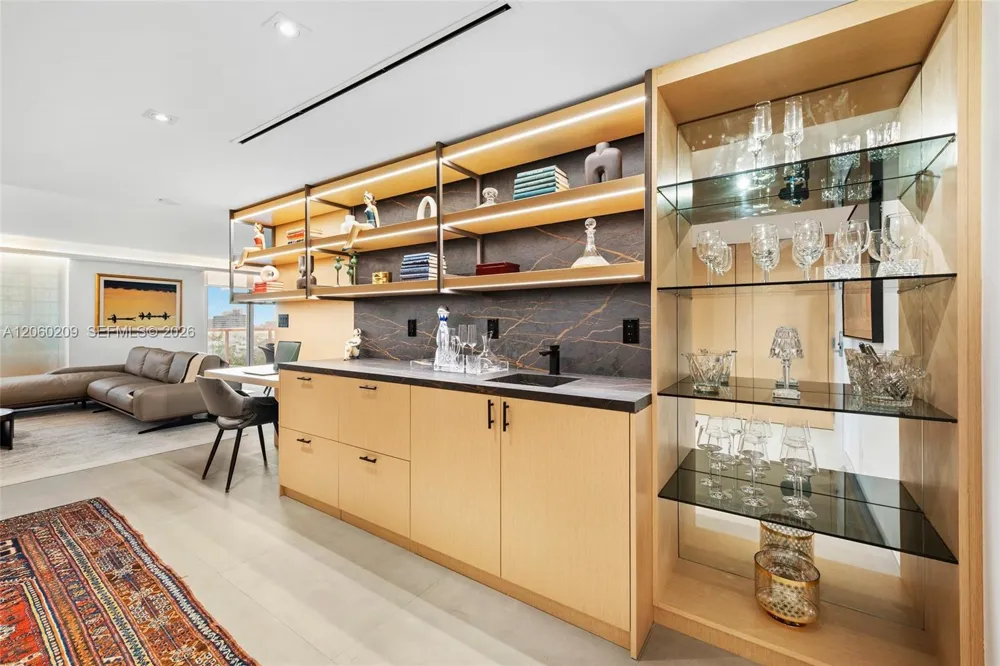 2301 Collins Ave #1003/1004 Miami Beach, FL 33139
