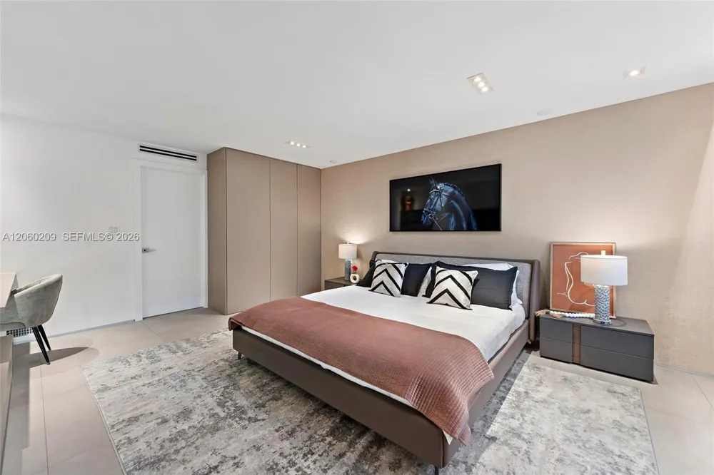 2301 Collins Ave #1003/1004 Miami Beach, FL 33139