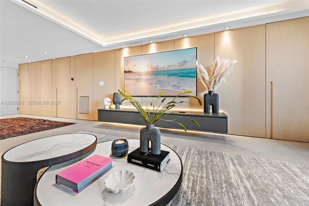 2301 Collins Ave #1003/1004 Miami Beach, FL 33139