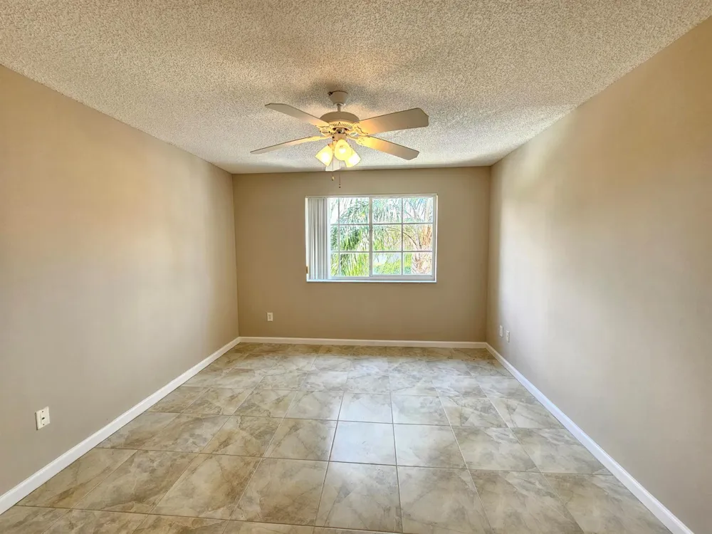 140 Yacht Club Way #305 Hypoluxo, FL 33462