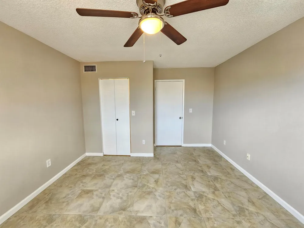 140 Yacht Club Way #305 Hypoluxo, FL 33462