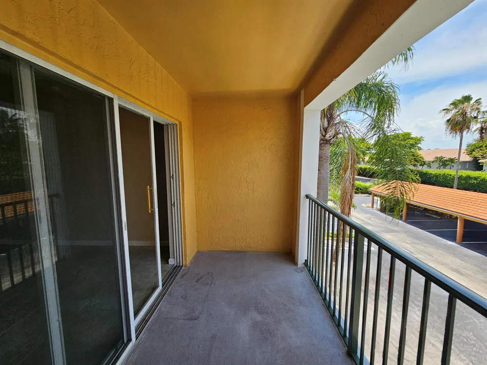 140 Yacht Club Way #305 Hypoluxo, FL 33462