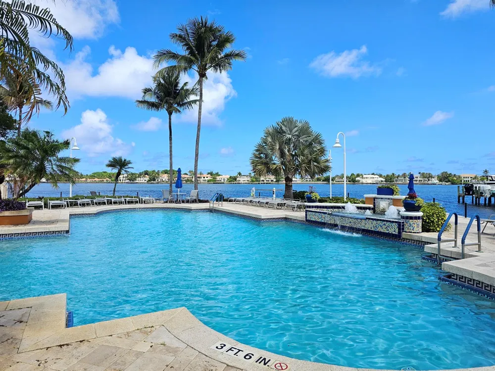140 Yacht Club Way #305 Hypoluxo, FL 33462