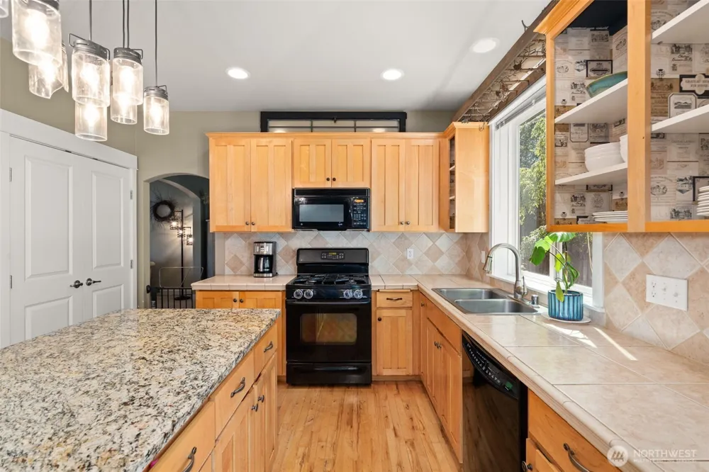 1425 Rockcreek Lane SW Tumwater, WA 98512