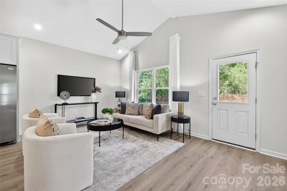711 East Drive Cherryville, NC 28021