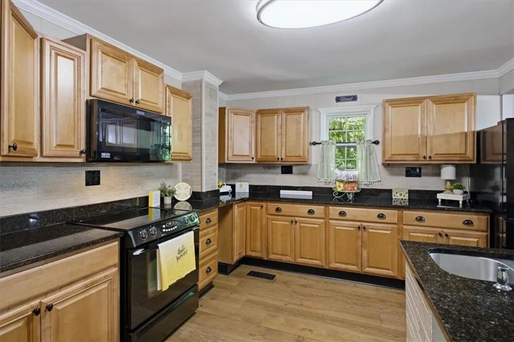 21 River Road Woodland, GA 31836