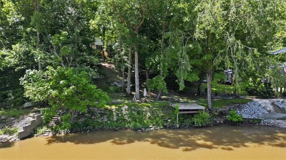 21 River Road Woodland, GA 31836