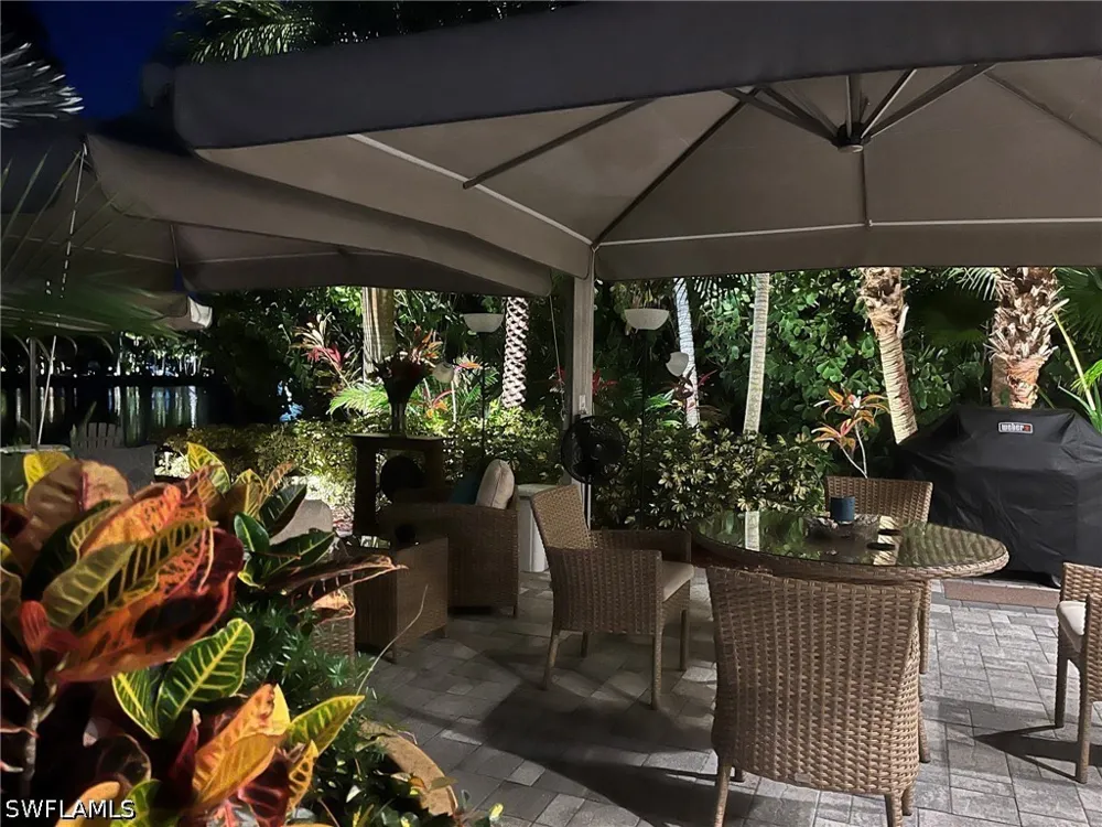 CARRIAGE COURT Naples, FL 34114