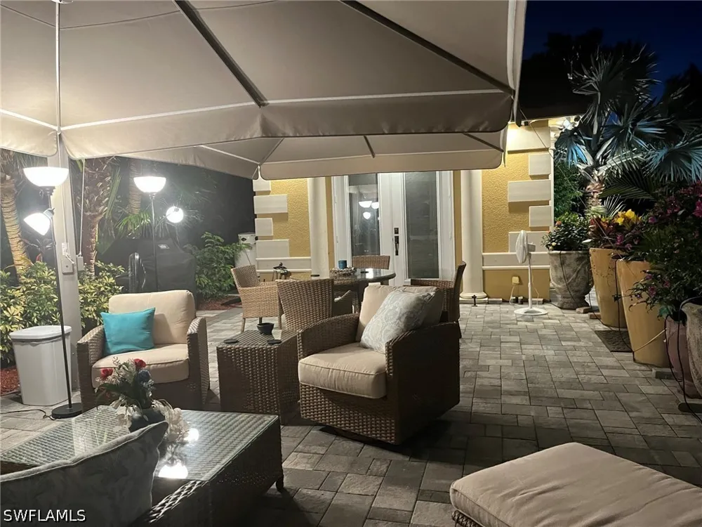 CARRIAGE COURT Naples, FL 34114