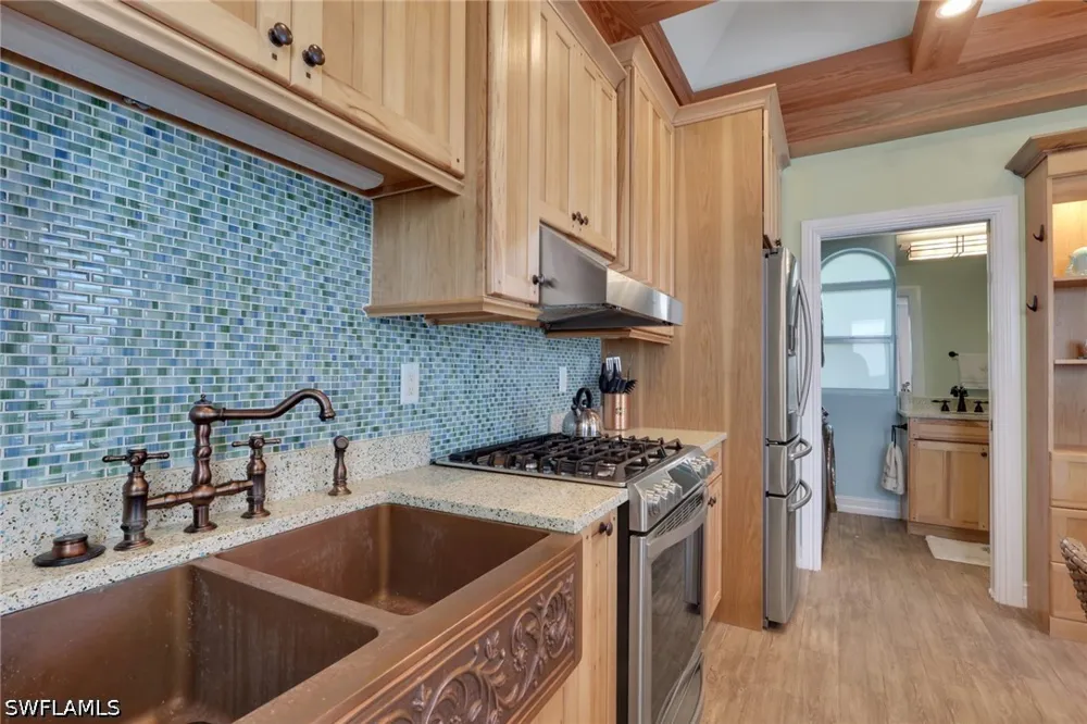 CARRIAGE COURT Naples, FL 34114