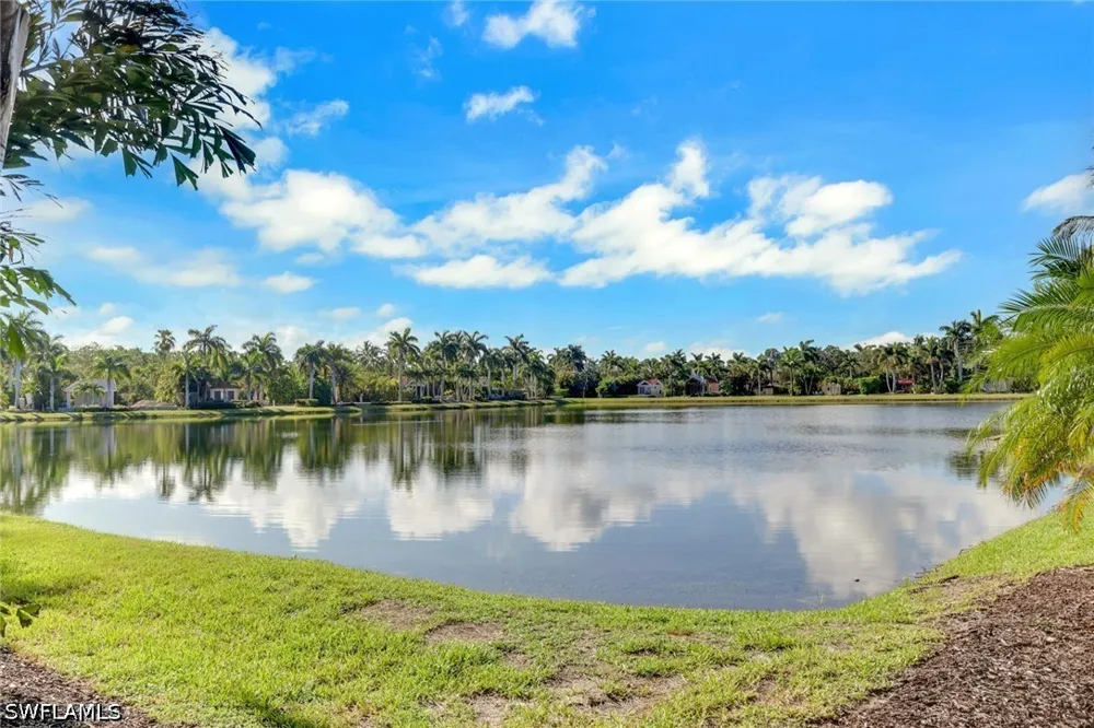 CARRIAGE COURT Naples, FL 34114