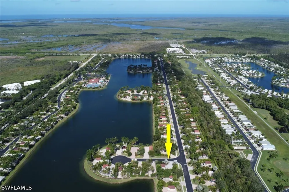 CARRIAGE COURT Naples, FL 34114