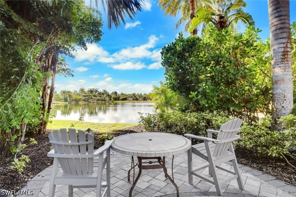 CARRIAGE COURT Naples, FL 34114