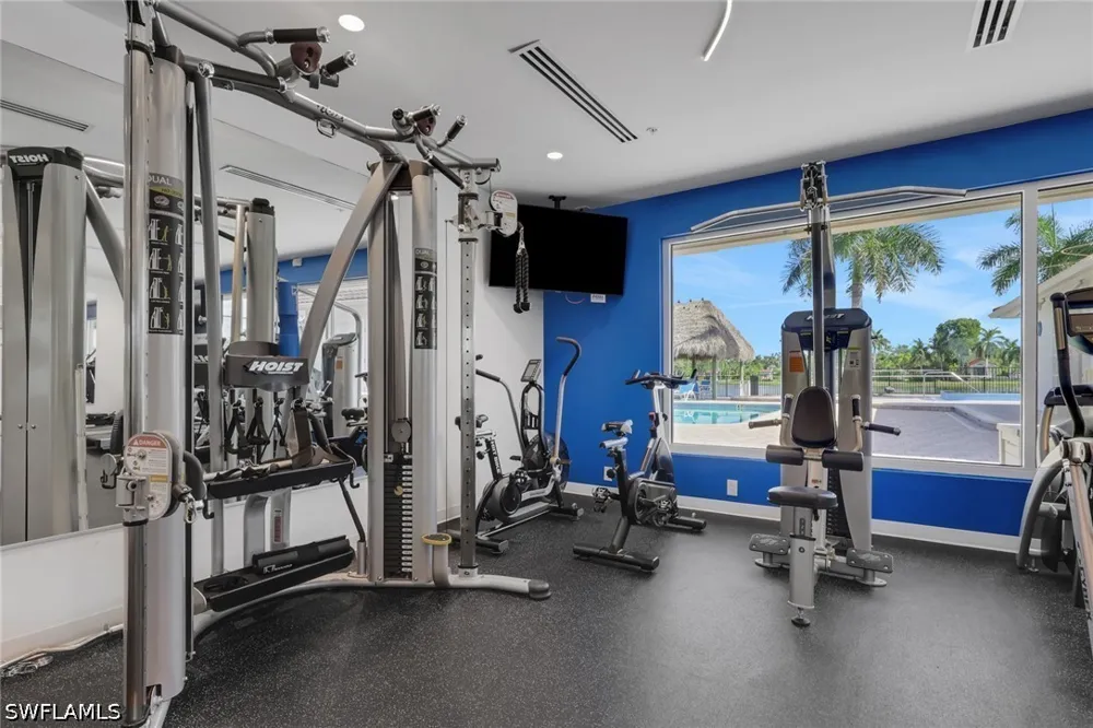 CARRIAGE COURT Naples, FL 34114