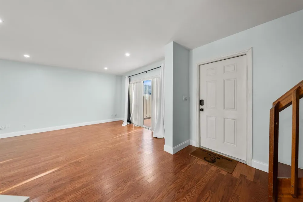 169 Seabreeze Circle Jupiter, FL 33477