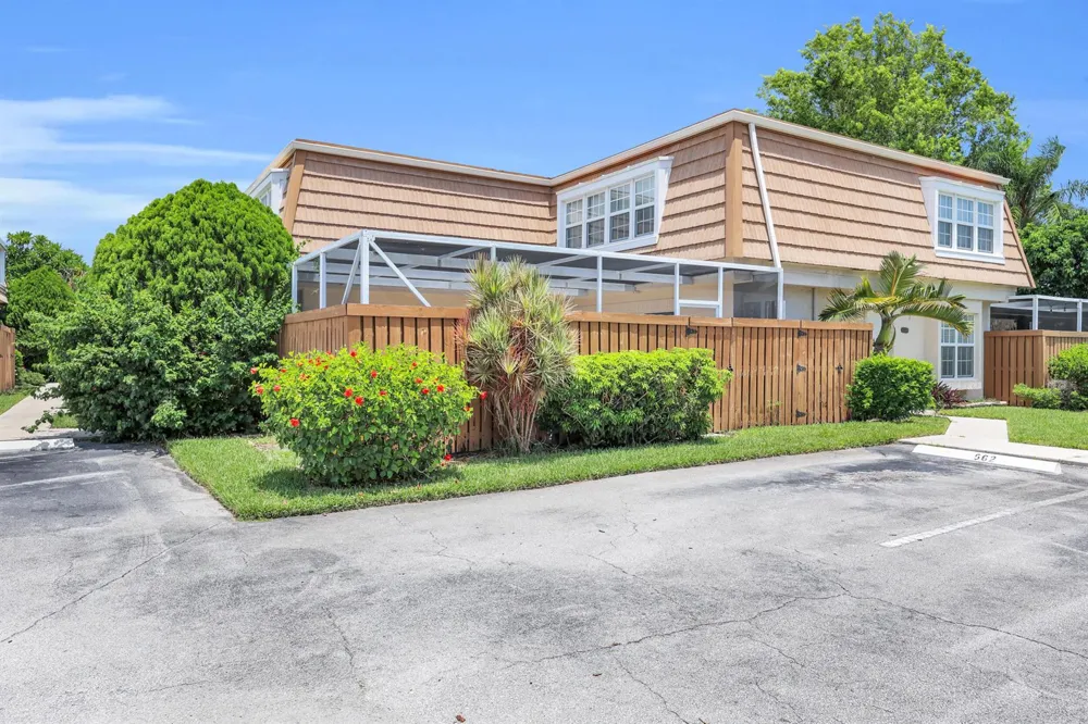 11557 WINCHESTER DRIVE Palm Beach Gardens, FL 33410