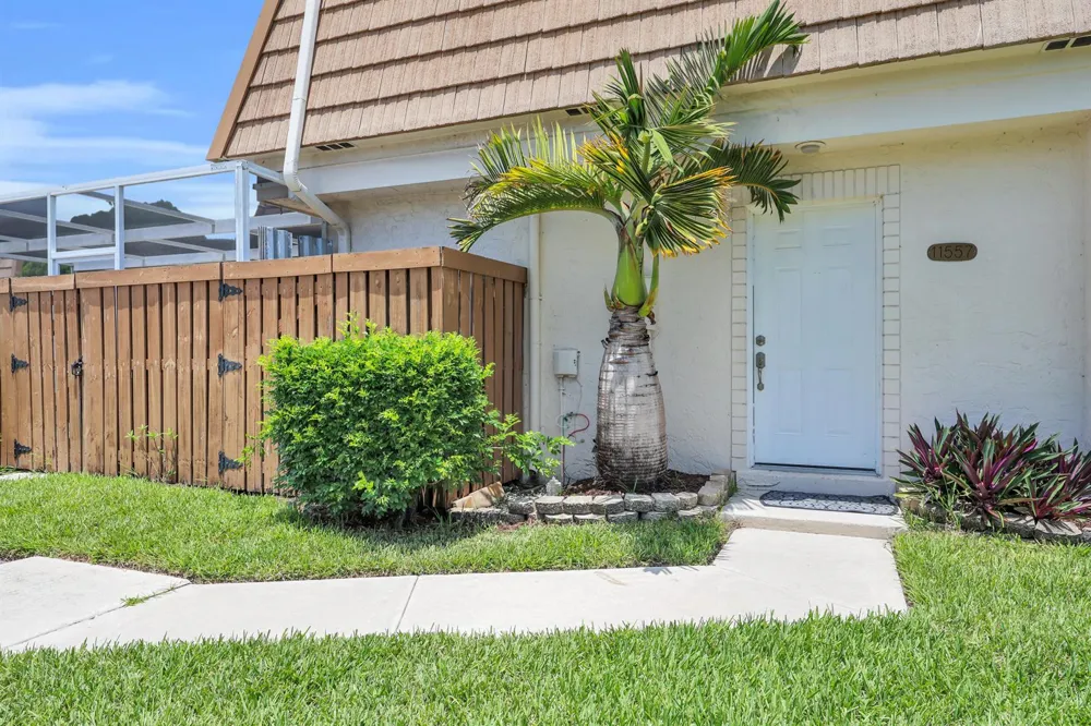 11557 WINCHESTER DRIVE Palm Beach Gardens, FL 33410