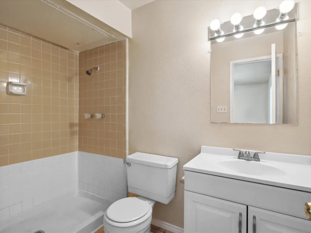 10217 Ironwood Lane Dallas, TX 75249