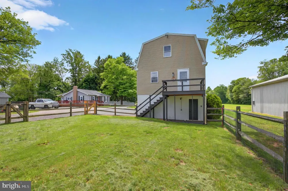 222 OLD RACETRACK ROAD Parkesburg, PA 19365