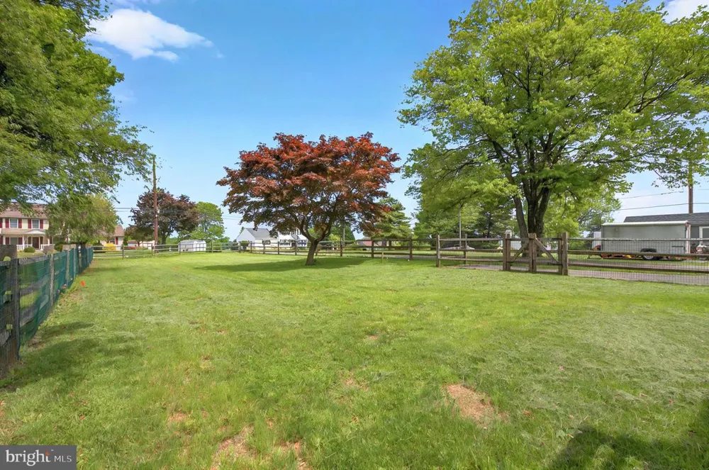 222 OLD RACETRACK ROAD Parkesburg, PA 19365